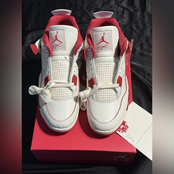 Women's Size 14/Men's Size 12.5 - Air Jordan 4 Retro "Pale Ivory and Tough Red" - Picture 7 of 16